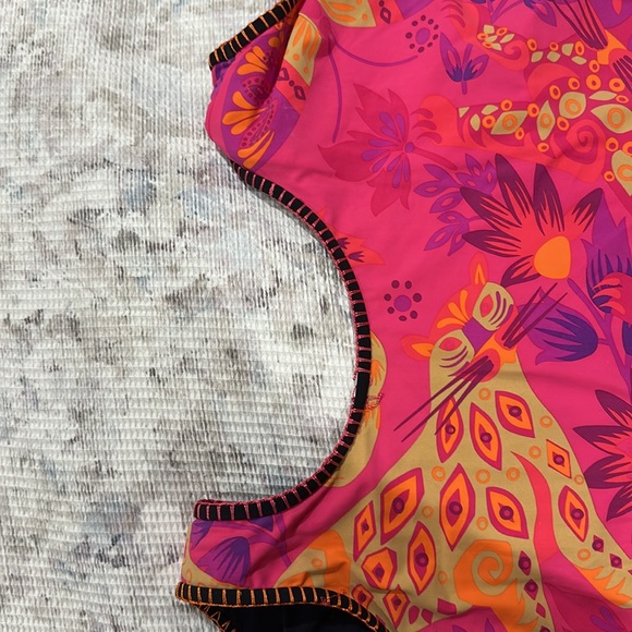 Sexy Cut-Out One Piece Bikini Style Bathing Suit Sz 10 Nanette Lepore Like New - Picture 3 of 9